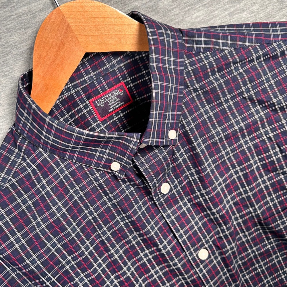UNTUCKit Shirt Mens L Navy Blue Plaid Perdera Wrinkle Free Button‎ Down Business